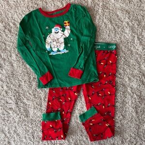 Cat & Jack Festive Green and Red Pajama Set
